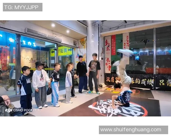 武汉街舞队荣登街舞节奏排行榜第一名引领潮流风尚